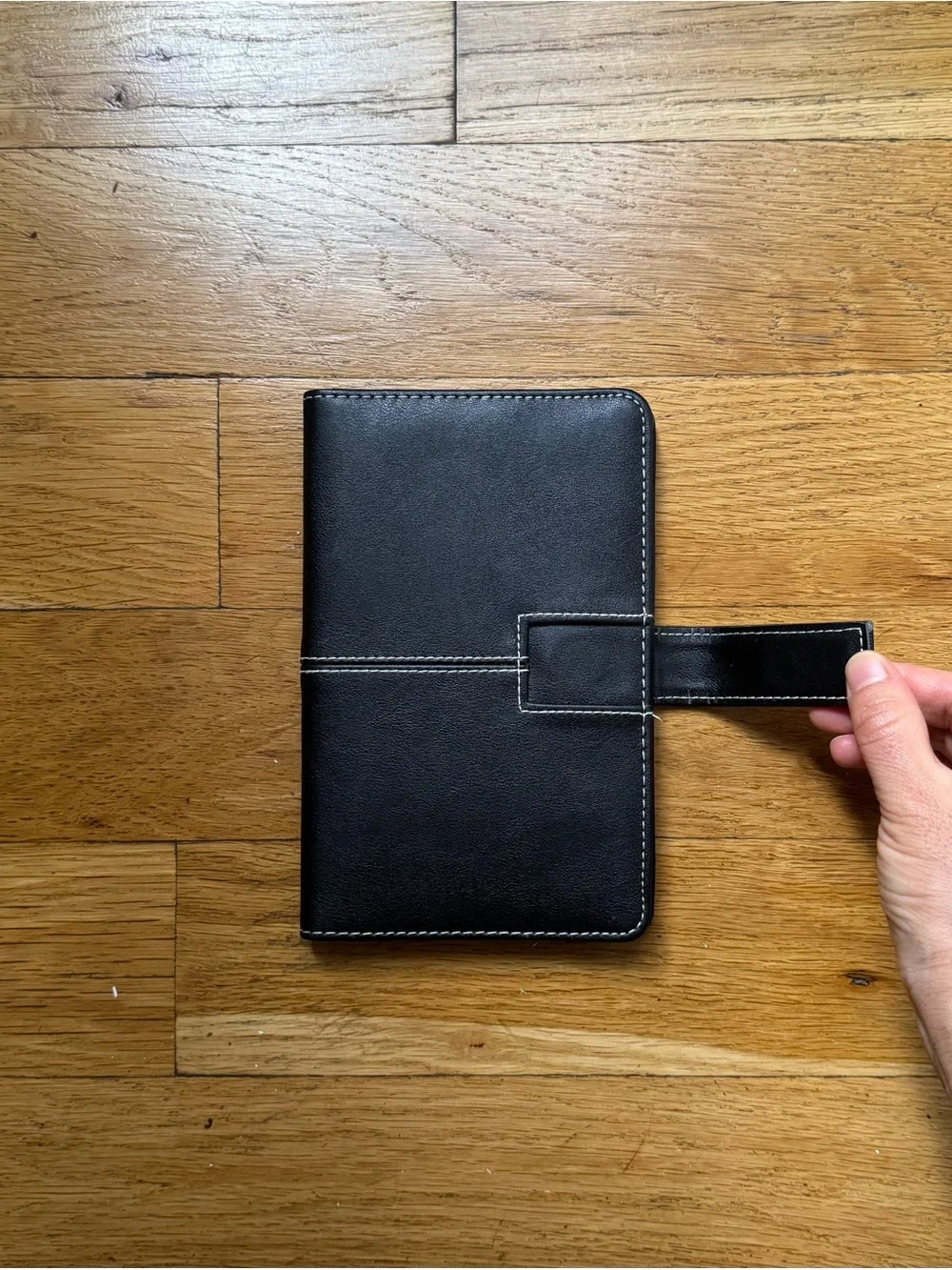 FedEx Kinko’s black faux leather cover business card holder